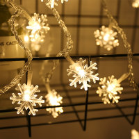 LED Lichterkette mit Schneeflocken, 2 Modi, 6m lang, batteriebetrieben, perfekt für Weihnachtsdeko und Fensterbeleuchtung. #Weihnachten