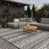 EVOCAMP Outdoor Teppich 250x300 cm, Vorzeltteppich, wetterfest und leicht - 2,3 kg, Picknickdecke für den Outdoor-Bereich, Rasenteppich aus Kunststoff-Fasern, geeignet für Terrasse und Balkon